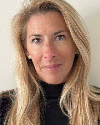 dr-jennifer-fuisz